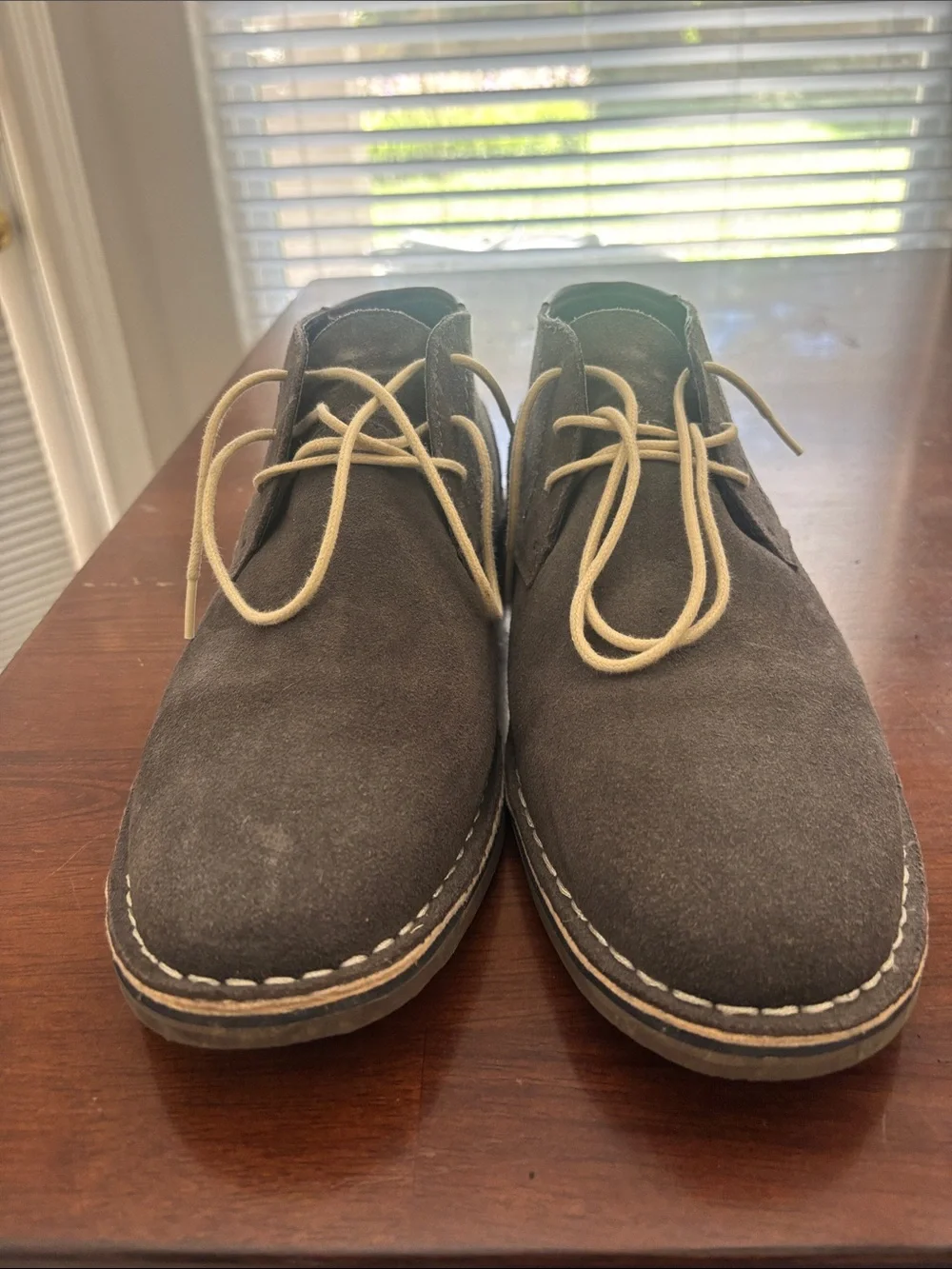 Kenneth Cole Reaction Brown Suede Chukka Boots with Cream Laces